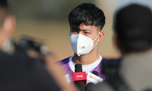 Hậu vệ Vũ Văn Thanh cho rằng việc huấn luyện viên Park Hang-seo rời đội tuyển Việt Nam sau AFF Cup 2022 không ảnh hưởng gì đến tâm lý toàn đội. Ảnh: Minh Dân