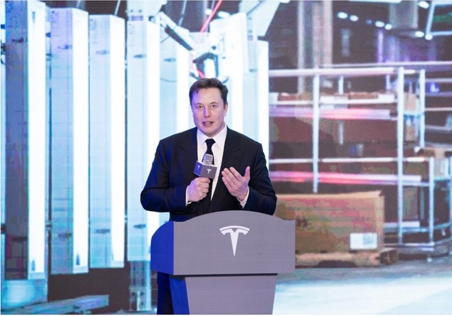 Elon Musk hỏi ý kiến người dùng về vị trí CEO Twitter