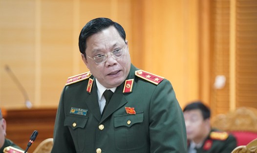 Trung tướng Nguyễn Hải Trung - Giám đốc Công an Hà Nội thông tin về vụ xe Ferrari gây tai nạn chết người. Ảnh: Việt Dũng