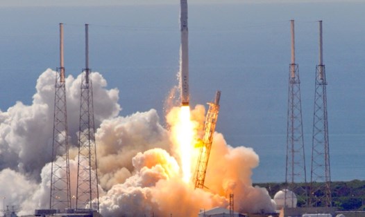 Với sự cho phép của FCC, SpaceX sẽ mở rộng khả năng của hệ thống internet vệ tinh Starlink. Ảnh: AFP