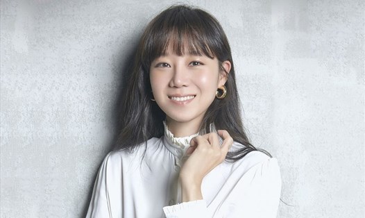 Nữ diễn viên Gong Hyo Jin chia sẻ bí quyết chăm sóc làn da đơn giản tại nhà. Ảnh: Xinhua