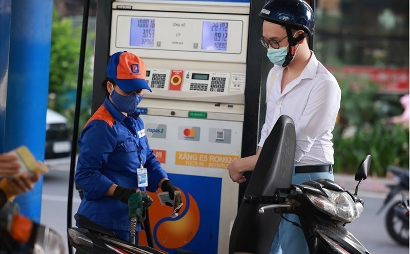 Giá xăng dầu hôm nay 21.12: Giá xăng trong nước dự báo giảm mạnh