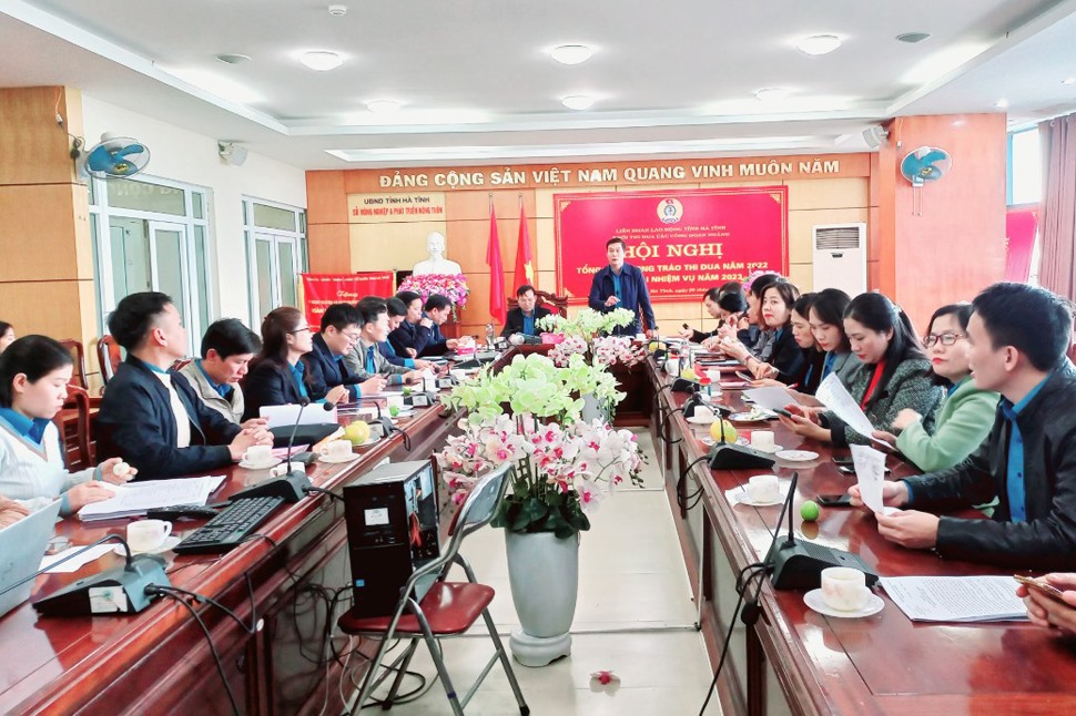 Khối thi đua công đoàn ngành Hà Tĩnh tổ chức hội nghị chiều ngày 20.12. Ảnh: HT.