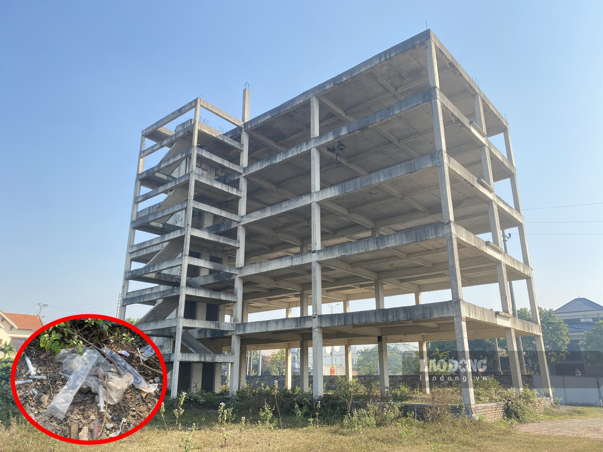 Dự án Bệnh viện đa khoa Phúc Thái "đắp chiếu" gần 1 thập kỉ. Ảnh: Kiên Nguyễn