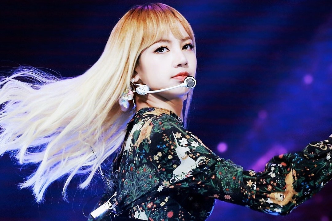 Cassette, wealth and hard-to-catch successes of Lisa Blackpink