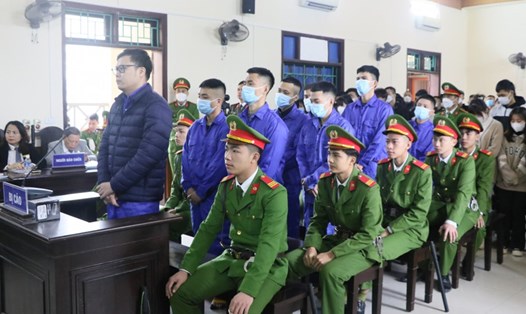 TAND tỉnh Hà Tĩnh xét xử vụ án lừa đảo chiếm đoạt tài sản với 91 bị cáo, hơn 500 bị hại. Ảnh: Công an cung cấp.
