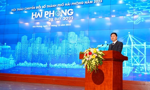 Phó Chủ tịch UBND TP Hải Phòng Hoàng Minh Cường phát biểu tại Hội thảo chuyển đổi số ngày 21.12. Ảnh: Đ.Thanh
