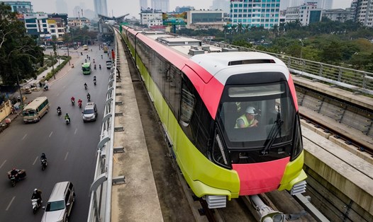 Metro Nhổn - Ga Hà Nội sẽ chạy thử đoạn trên cao vào tháng 12.2022. Ảnh: Phạm Đông