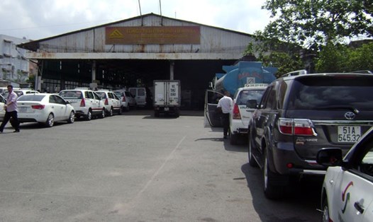 Nhiều xe xếp hàng để đi kiểm định tại các trung tâm đăng kiểm ở Tp.HCM và khu vực Đồng bằng sông Cửu Long. Ảnh Cục Đăng kiểm cung cấp
