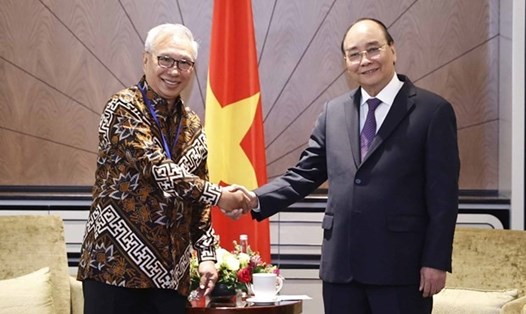 Chủ tịch nước Nguyễn Xuân Phúc tiếp ông Budiarsa Sastrawinata, Chủ tịch Hội Hữu nghị Indonesia - Việt Nam. Ảnh: TTXVN