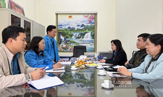 Toàn cảnh buổi làm việc công tác chuẩn bị Đại hội công đoàn cấp cơ sở và cấp trên trực tiếp cơ sở tại huyện Sông Mã, tỉnh Sơn La. Ảnh: Minh Nguyễn.
