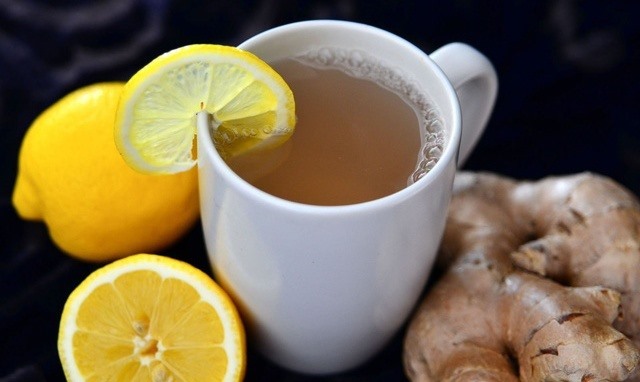 Chanh chứa nhiều thành phần giúp giảm axit uric. Ảnh: AFP