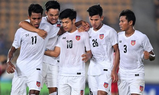 Tuyển Myanmar quyết giành chiến thắng trước Singapore. Ảnh: AFF