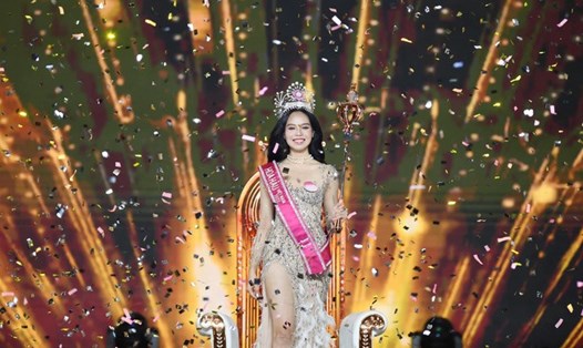 Thanh Thủy đăng quang Hoa hậu Việt Nam 2022. Ảnh: Ban tổ chức.