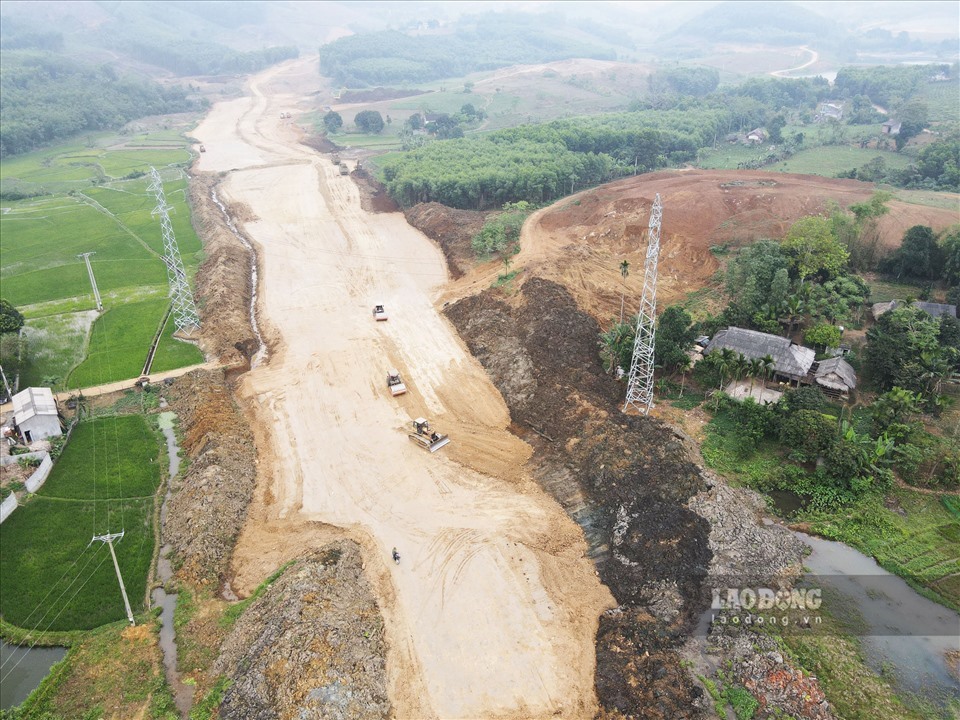 Nhiều khó khăn khi điều chỉnh cao tốc Tuyên Quang - Phú Thọ lên 4 làn xe