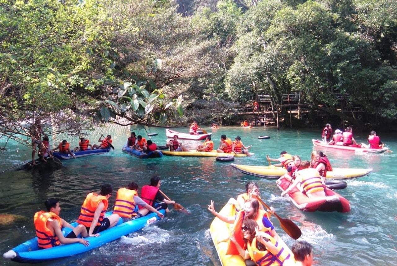 Phong Nha - Kẻ Bàng luôn là điểm đến đầu tiên của du khách khi đến Quảng Bình. Ảnh: LPL