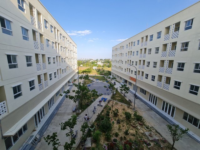 Khu nhà ở công nhân Hoà Cầm là quà tặng của Thành uỷ Đà Nẵng cho công nhân lao động thành phố. Ảnh: Minh Trang
