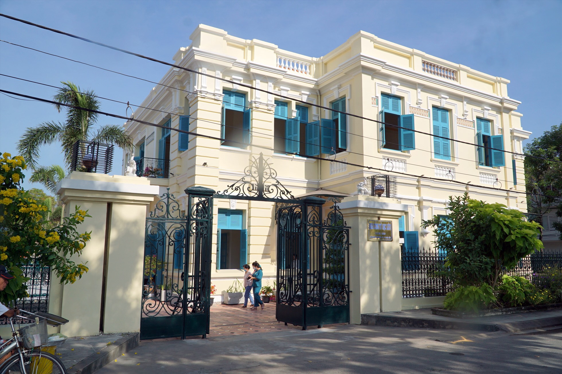 Nhà Công tử Bạc Liêu đã hoàn thành công tác trùng tu đã đón khách trở lại. Ảnh: Nhật Hồ