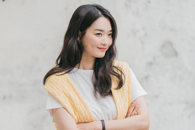 Shin Min Ah là ngôi sao chăm làm từ thiện. Ảnh: Nhà sản xuất tvN
