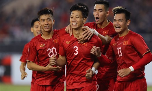 Tuyển Việt Nam làm khách trước Singapore tại AFF Cup 2022. Ảnh: Minh Dân