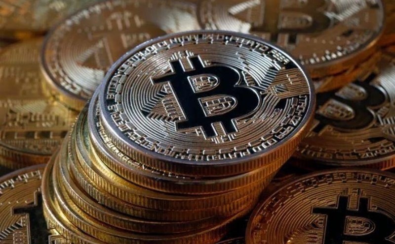 Giá Bitcoin nguy cơ còn giảm sâu