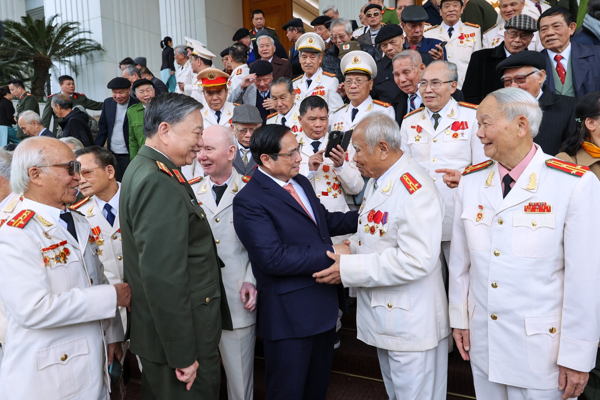 Hình thành nghệ thuật bảo vệ an ninh quốc gia, giáo dục lý tưởng thế hệ trẻ