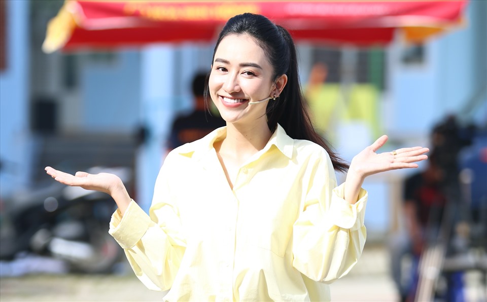 Hà Thu thích một chàng trai điềm tĩnh, trầm tính và ít nói. Ảnh: Golden Moon.