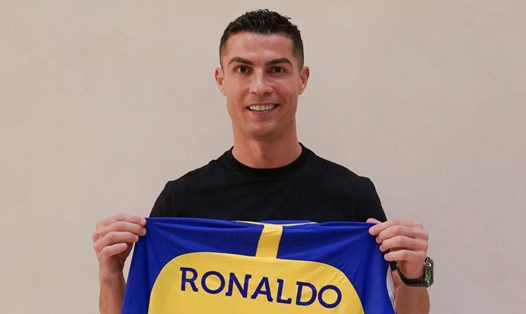 Ronaldo chính thức gia nhập Al Nassr.  Ảnh: AFP