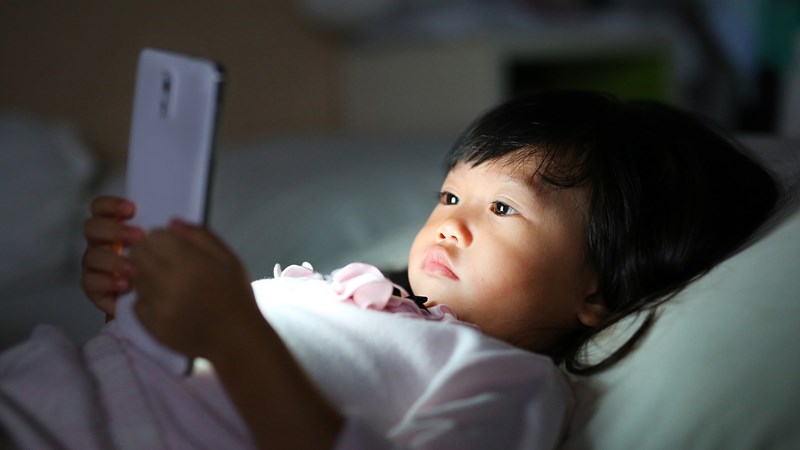 孩子們每天應該看多少分鐘電視和電話？