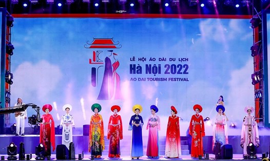 Lễ hội áo dài du lịch Hà Nội là cơ hội quảng bá giá trị truyền thống. Ảnh: Nguyễn Ngọc Đô