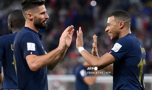 Olivier Giroud ghi 1 bàn, Kylian Mbappe lập cú đúp mang về chiến thắng 3-1 cho tuyển Pháp trước Ba Lan. Ảnh: AFP