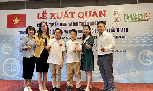 Học sinh trường Newton góp phần tạo nên chiến thắng của Việt Nam tại IMSO 2022. Ảnh: Hoa Quý.