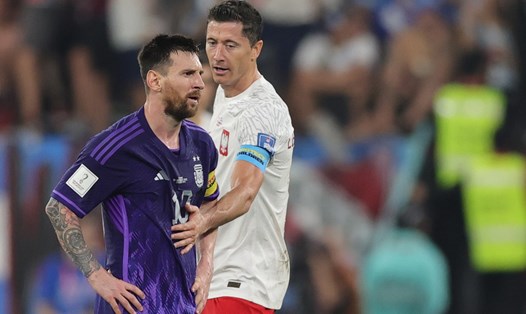 Lionel Messi và Robert Lewandowski đang là 2 cầu thủ đi bộ nhiều nhất tại World Cup 2022. Ảnh: AFP