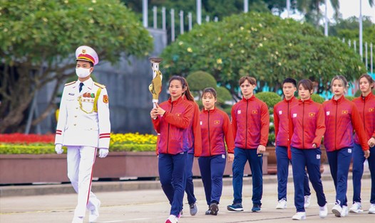 Lễ xin lửa và rước đuốc Đại hội Thể thao toàn quốc lần thứ 9. Ảnh: Minh Anh