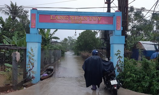 Mưa lớn gây ngập lụt nhiều nơi tại Thừa Thiên Huế. Ảnh: Tuấn Hiệp