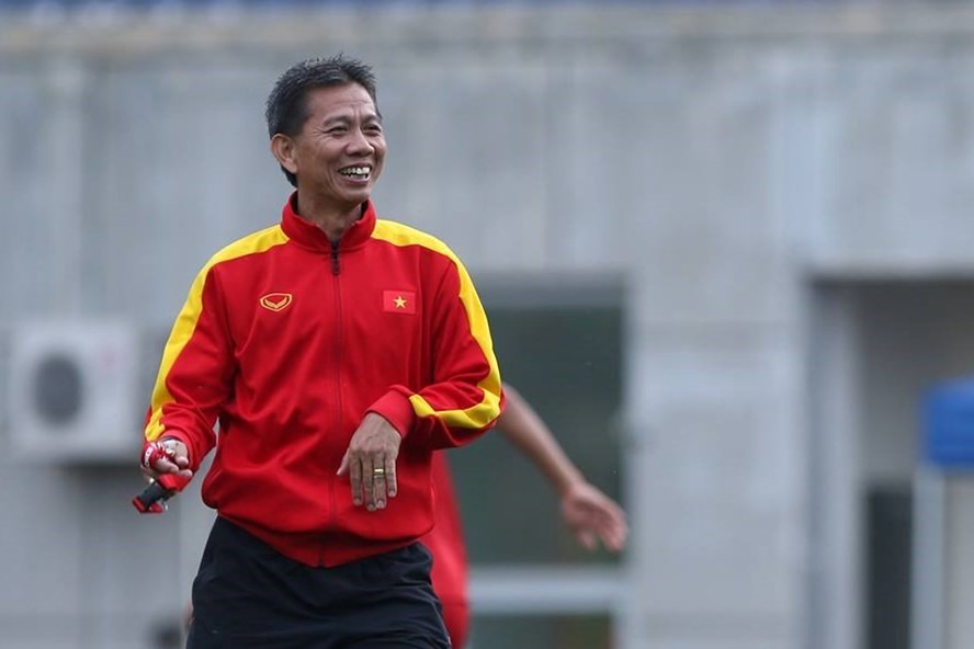 HLV Hoàng Anh Tuấn dẫn dắt U20 Việt Nam