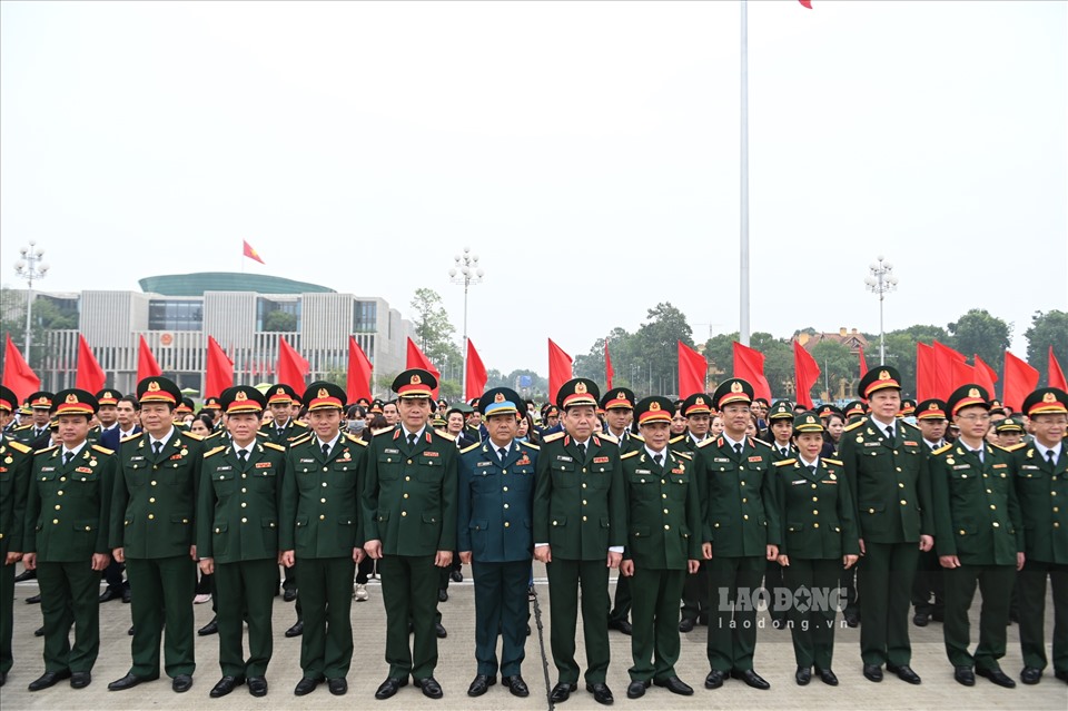 Lễ báo công dâng Bác diễn ra sáng 8.12. Ảnh: Nguyễn Huế