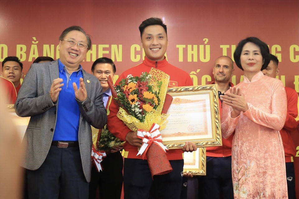 Tuyển futsal Việt Nam nhận bằng khen của Thủ tướng Chính phủ