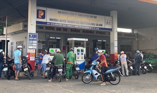 Cửa hàng xăng dầu 679 Nguyễn Duy Trinh - H.T
