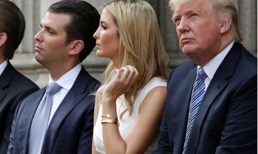 Cựu Tổng thống Donald Trump, con gái Ivanka Trump và con trai Donald Trump Jr. bị tống trát hầu tòa để lấy lời khai. Ảnh: Reuters