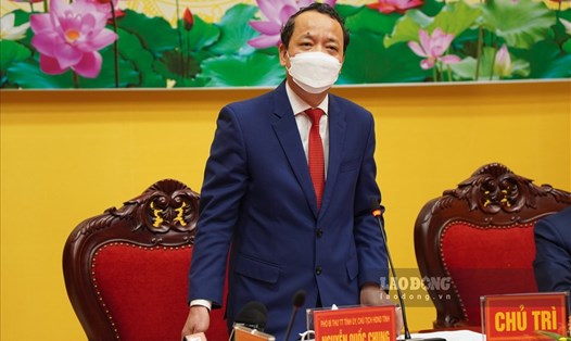 Phó Bí thư Thường trực Tỉnh uỷ Bắc Ninh Nguyễn Quốc Chung phát biểu tại họp báo. Ảnh: Hữu Chánh.