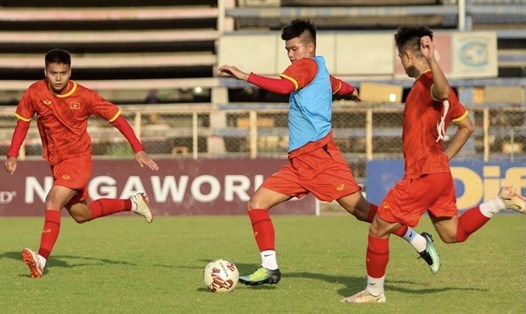 U23 Việt Nam có trận ra quân gặp U23 Singapore. Ảnh: VFF