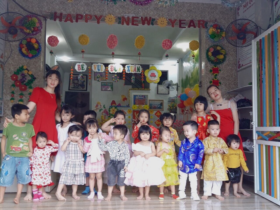 Gần 1 năm đóng cửa vì dịch, nhiều cô giáo ở cơ sở Mầm non tư thục Liên Thoa (Khánh Hoà) phải xoay xở nhiều nghề để có thể duy trì được nghề dạy trẻ sau dịch COVID-19. Ảnh tư liệu: Phương Linh