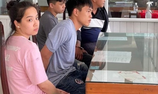 CSGT Khánh Hòa đã phối hợp di lý 4  nghi can giết người vào TP Hồ Chí Minh.