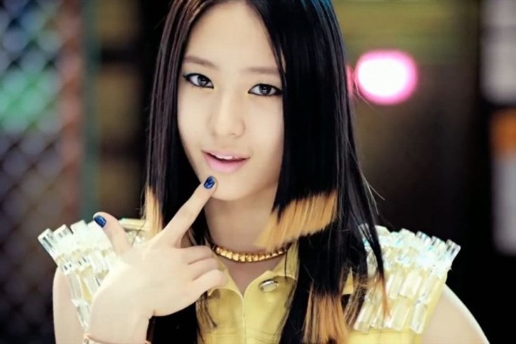Những kiểu tóc độc lạ nhất của nữ idol Kpop