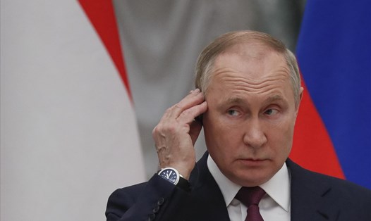 Tổng thống Nga Vladimir Putin trong cuộc họp báo ngày 1.2. Ảnh: AFP