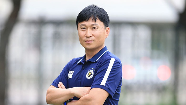 Tân huấn luyện viên câu lạc bộ Hà Nội đặt mục tiêu gì ở V.League 2022?
