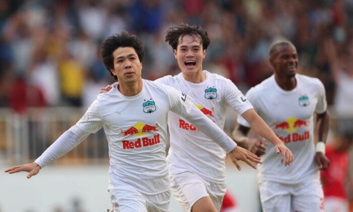 V.League 2022: Thời của các tiền đạo nội?