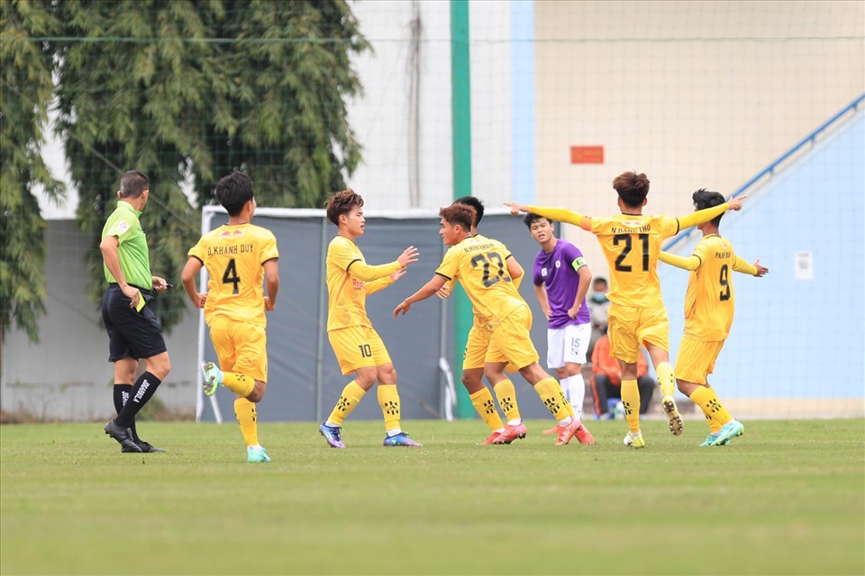 U19 Hoàng Anh Gia Lai thắng U19 Hà Nội 4-1 tại giải quốc gia