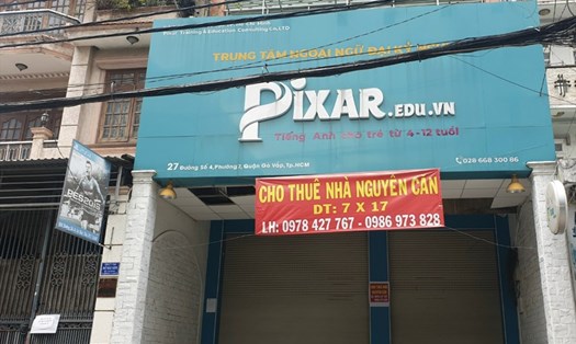 Trung tâm ngoại ngữ Pixar đóng cửa sau dịch, phụ huynh đang liên hệ với chủ đầu tư nhưng không được. Ảnh: H.N